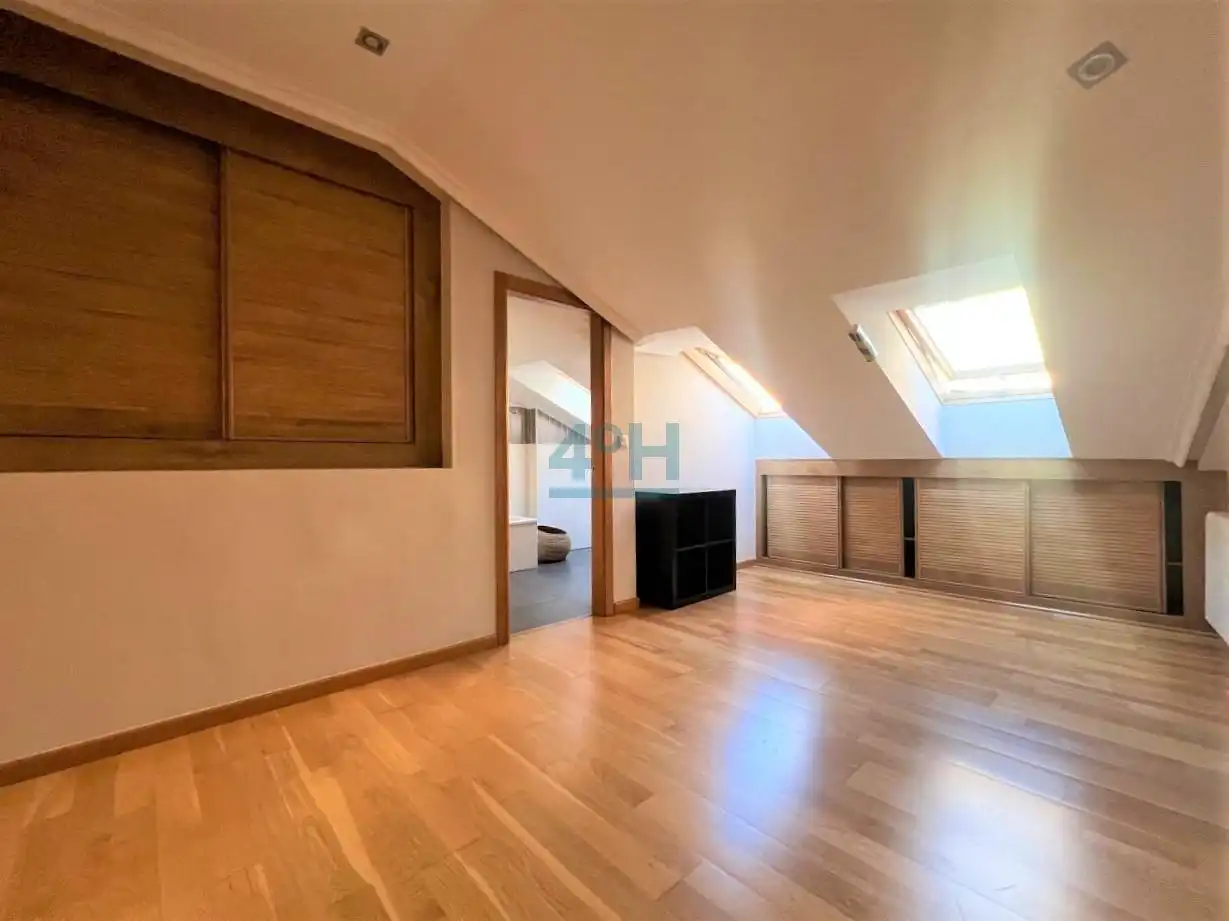 Duplex with lift to rent in Casco Viejo, imagen 8