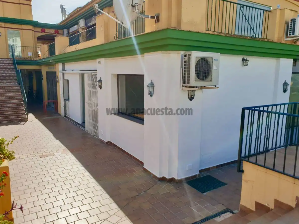 Geschaftsraum zum Verkauf in Estepona, Málaga