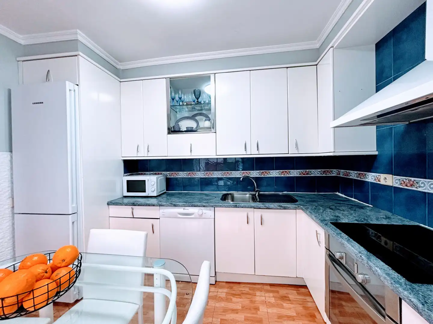 Küche von Einfamilien-Reihenhaus zum Verkauf in Las Palmas de Gran Canaria mit Terrasse und Abstellraum