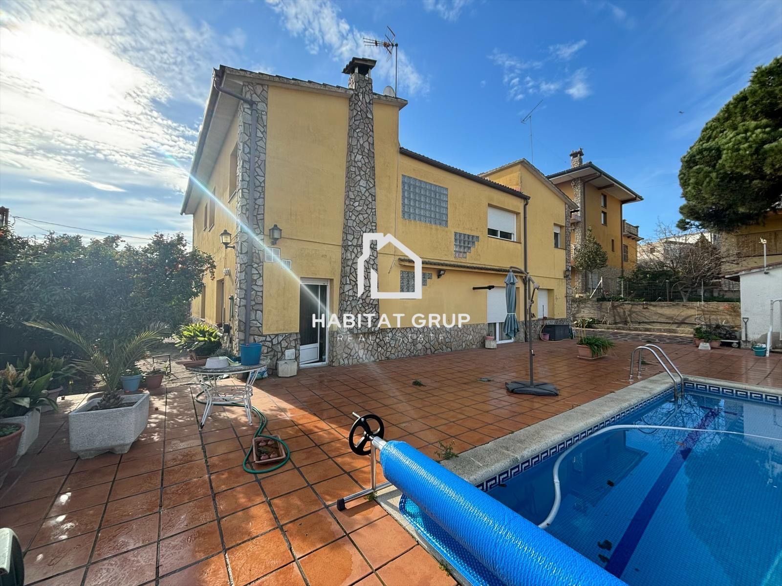 Exterior view of House or chalet for sale in Tordera  with Heating, Private garden and Terrace