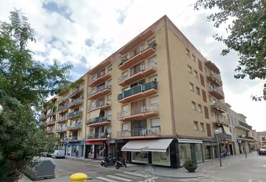 Flat with terrace for sale in Rambla CATALUNYA