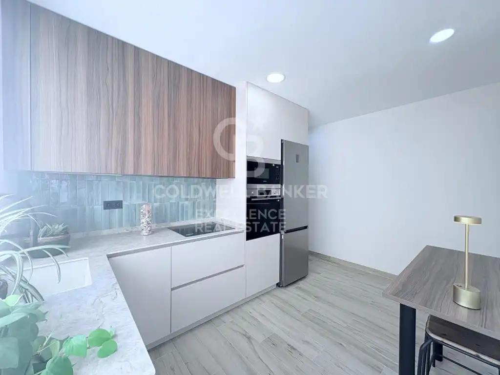 Piso en venta en Calle Menorca, La Creu del Grau