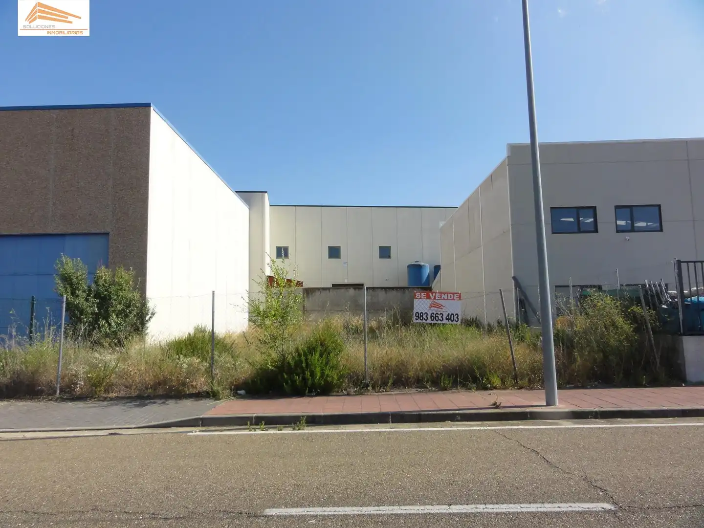 Vista exterior de Terreny industrial en venda en Valladolid