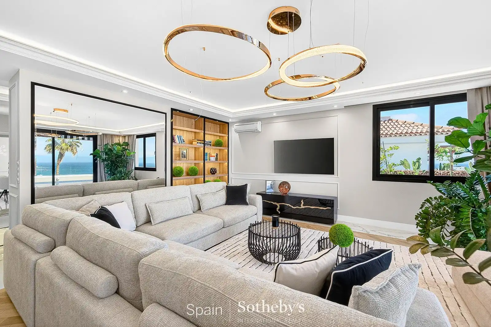 Sala de estar de Casa o chalet en venta en Adeje con Aire acondicionado, Terraza y Trastero