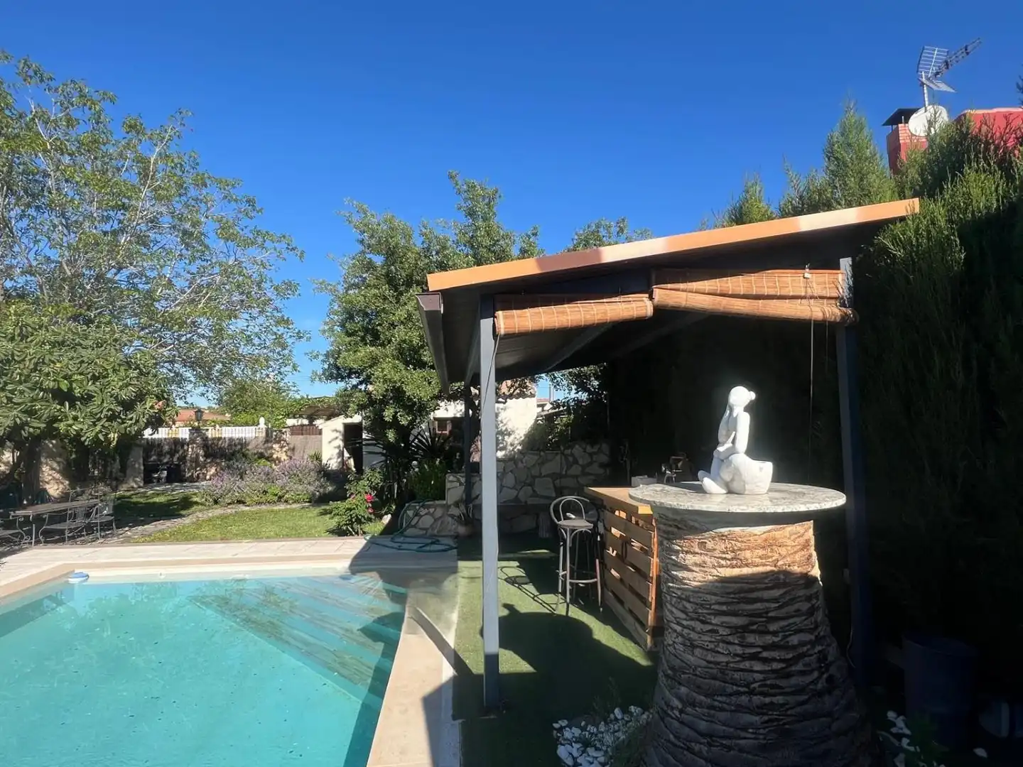 Terrassa de Casa o xalet en venda en  Jaén Capital amb Calefacció, Jardí privat i Traster