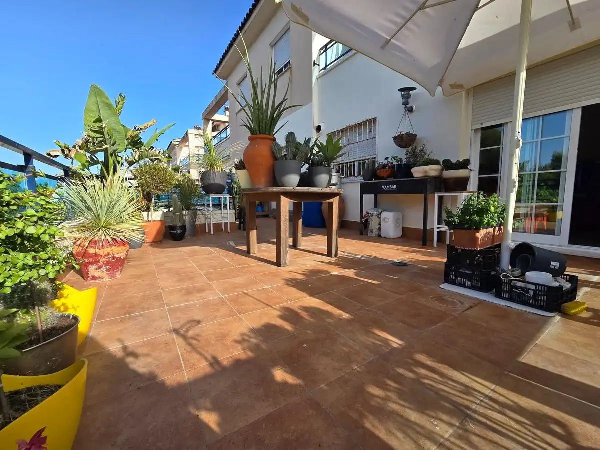 Casa amb piscina en venda a RIO LLOBREGAT, imagen 5