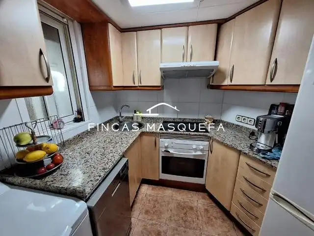 Cocina de Piso en venta en L'Hospitalet de Llobregat con Aire acondicionado, Calefacción y Trastero