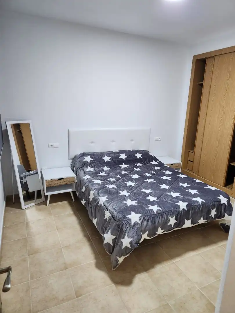 Dormitori de Planta baixa de lloguer en Los Alcázares amb Aire condicionat, Terrassa i Moblat