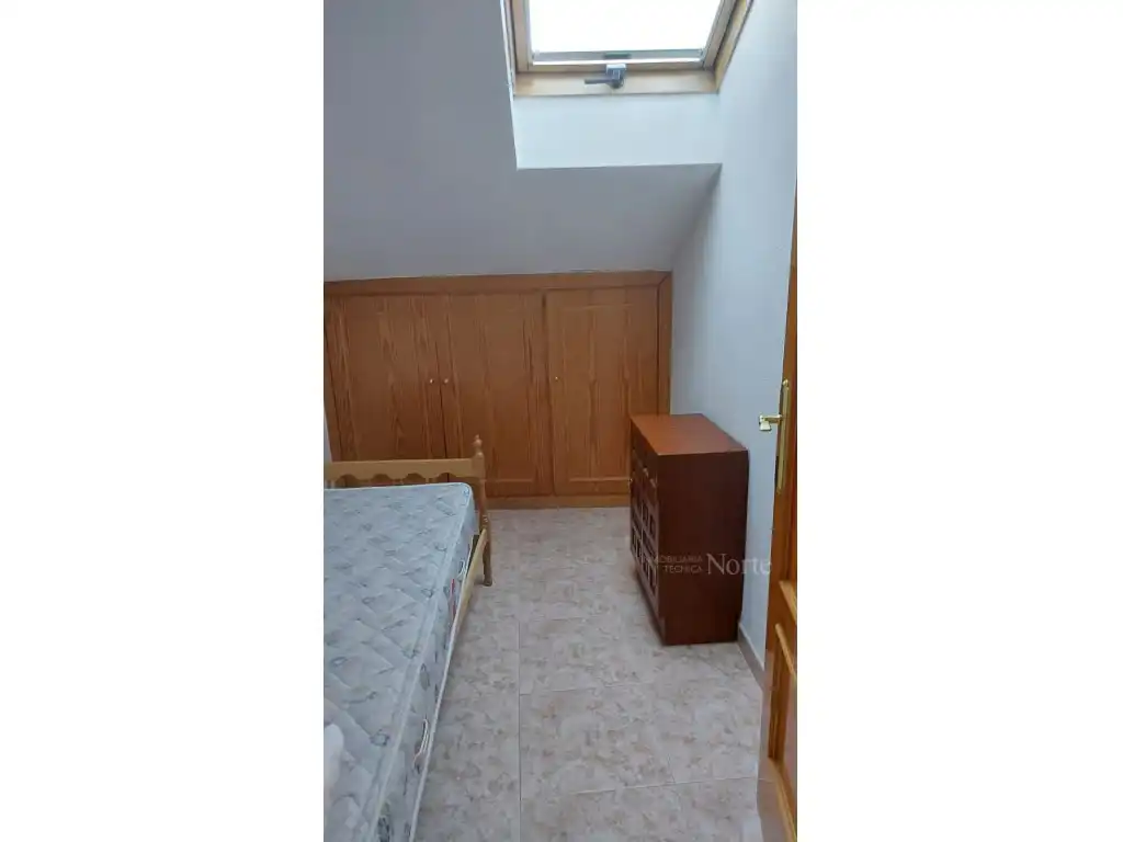 Schlafzimmer von Maisonette zur Miete in Cobeña