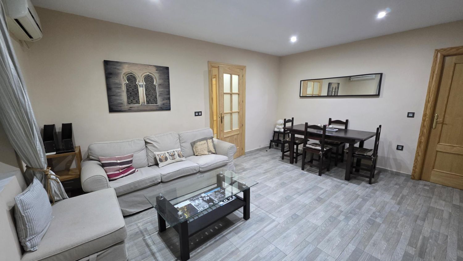 Sala d'estar de Pis de lloguer en  Granada Capital amb Aire condicionat i Moblat