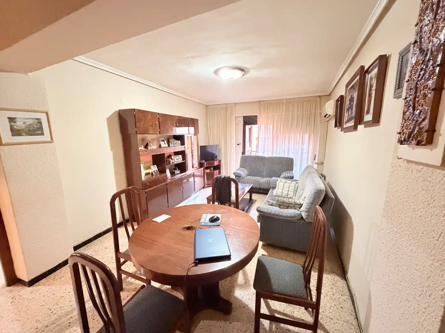 Sala de estar de Piso en venta en Castellón de la Plana / Castelló de la Plana con Amueblado, Horno y Lavadora
