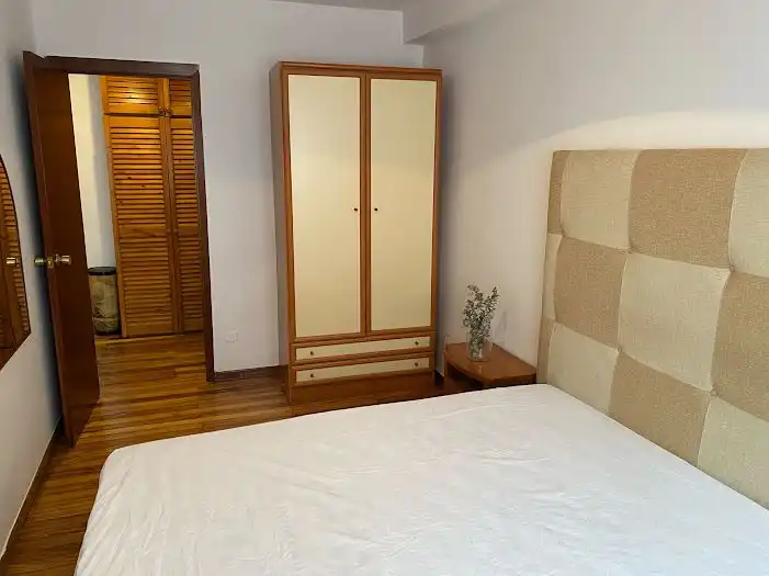 Bedroom of Flat for rent in Gijón   with Heating, Parquet flooring and Furnished