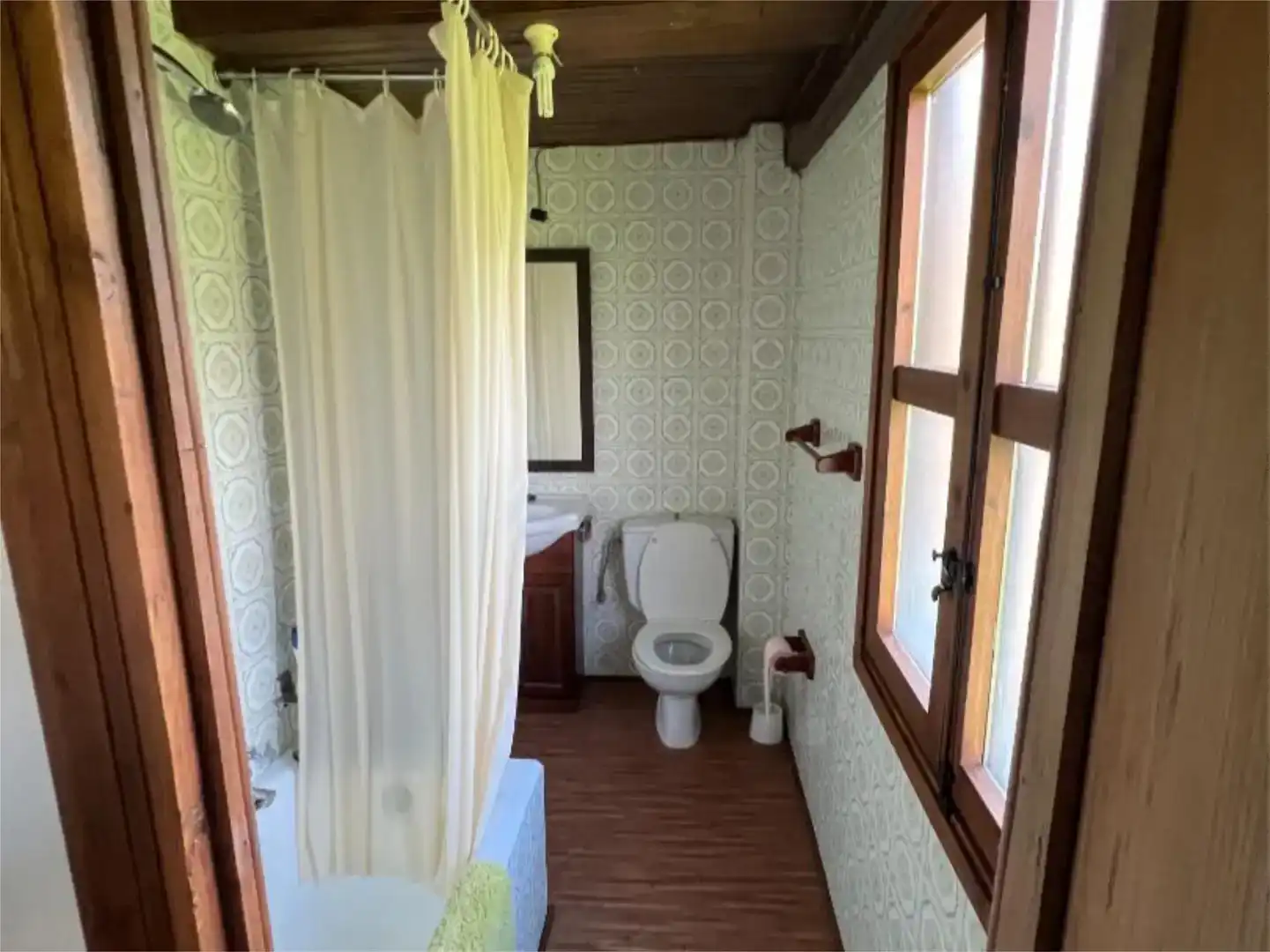 Bany de Finca rústica en venda en Ponga amb Aire condicionat, Parquet i Moblat