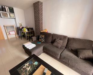 Living room of Flat for sale in Zamora Capital   with Parquet flooring, Storage room and Furnished