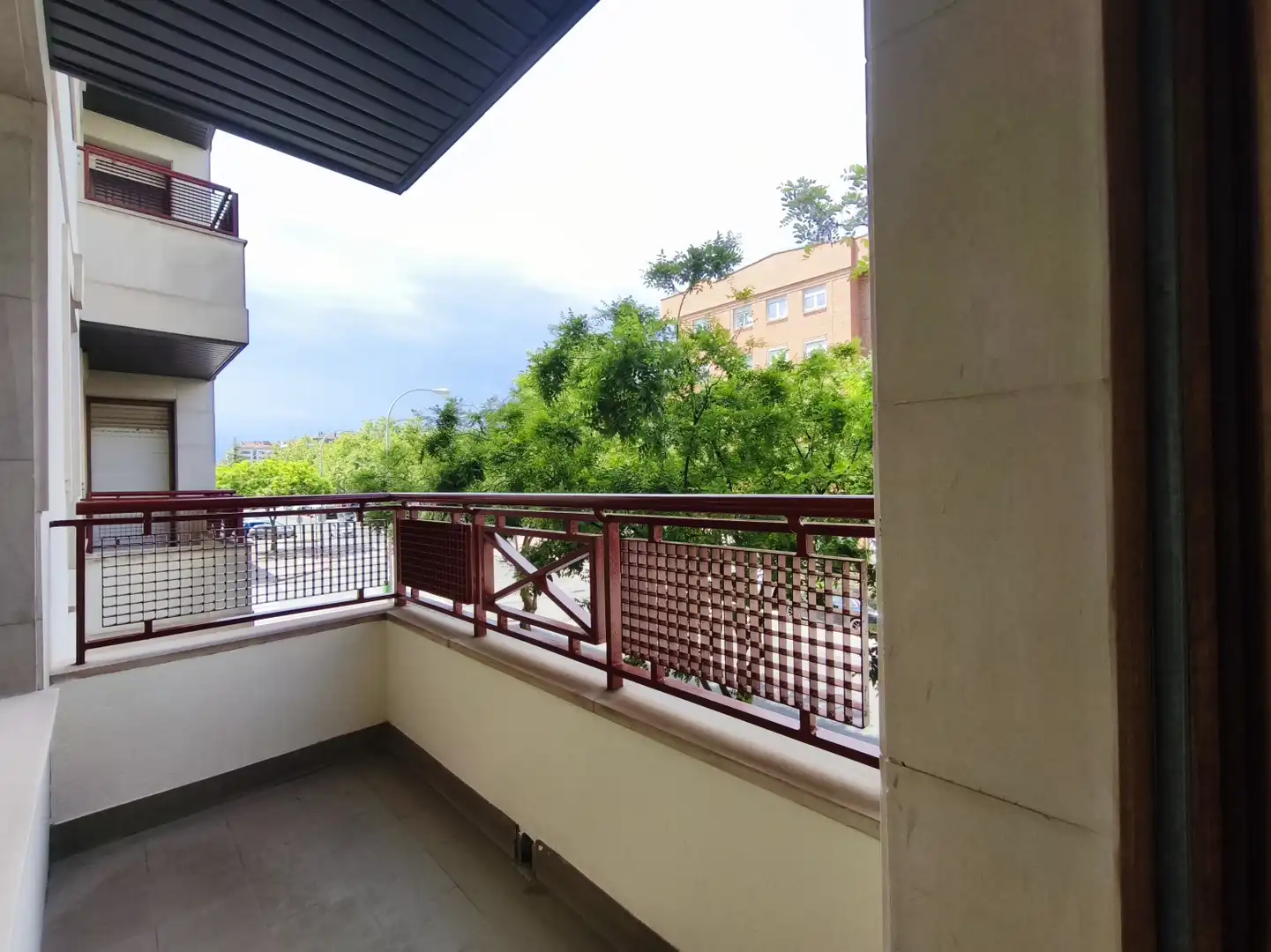 Terrassa de Oficina de lloguer en  Logroño amb Aire condicionat i Calefacció
