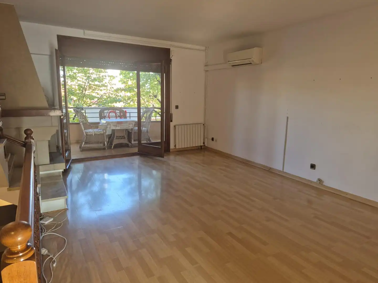 Wohnzimmer von Einfamilien-Reihenhaus zum Verkauf in Palafolls, Barcelona