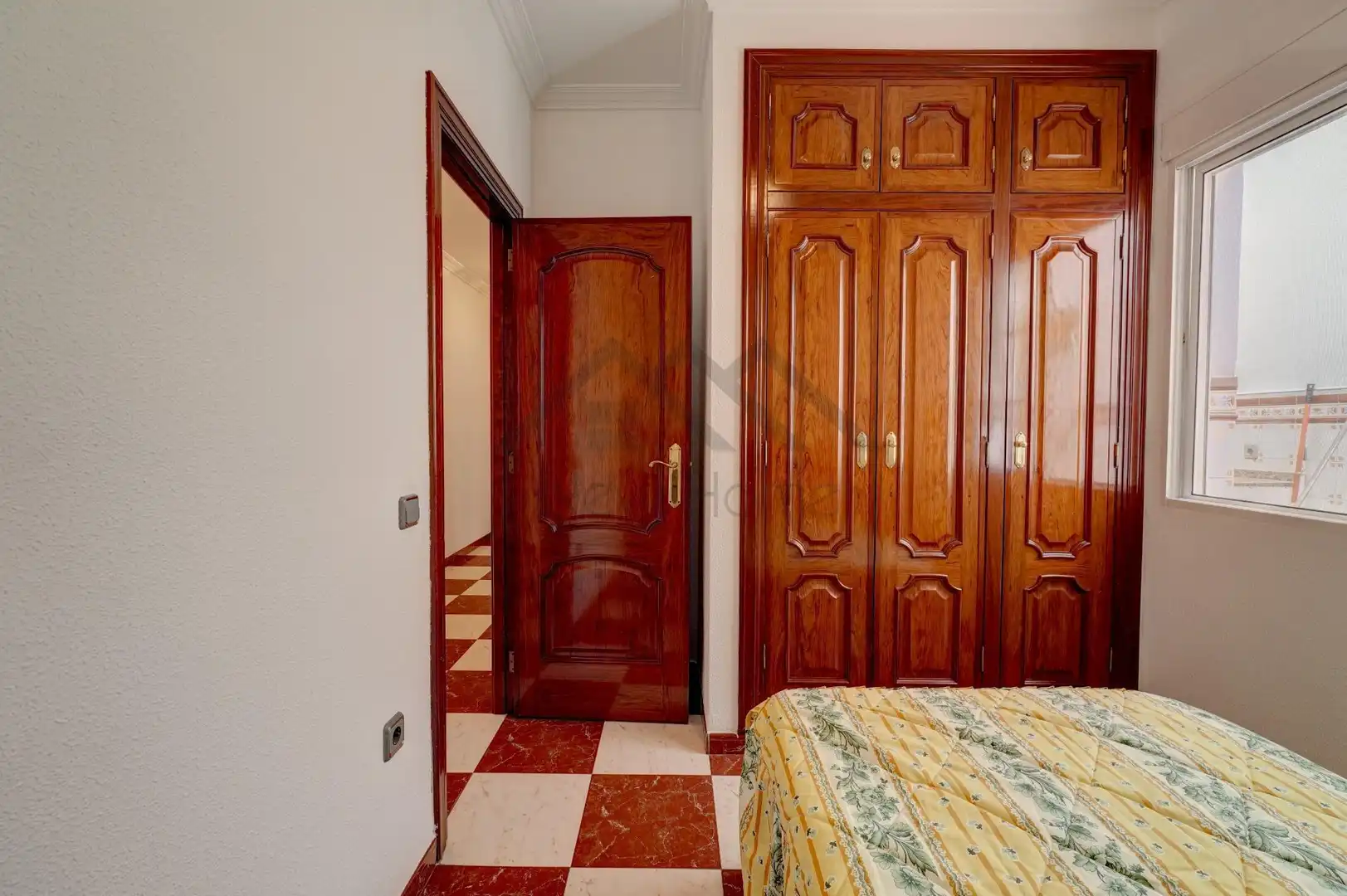 Habitación de Finca rústica en venta en La Pobla de Vallbona con Trastero