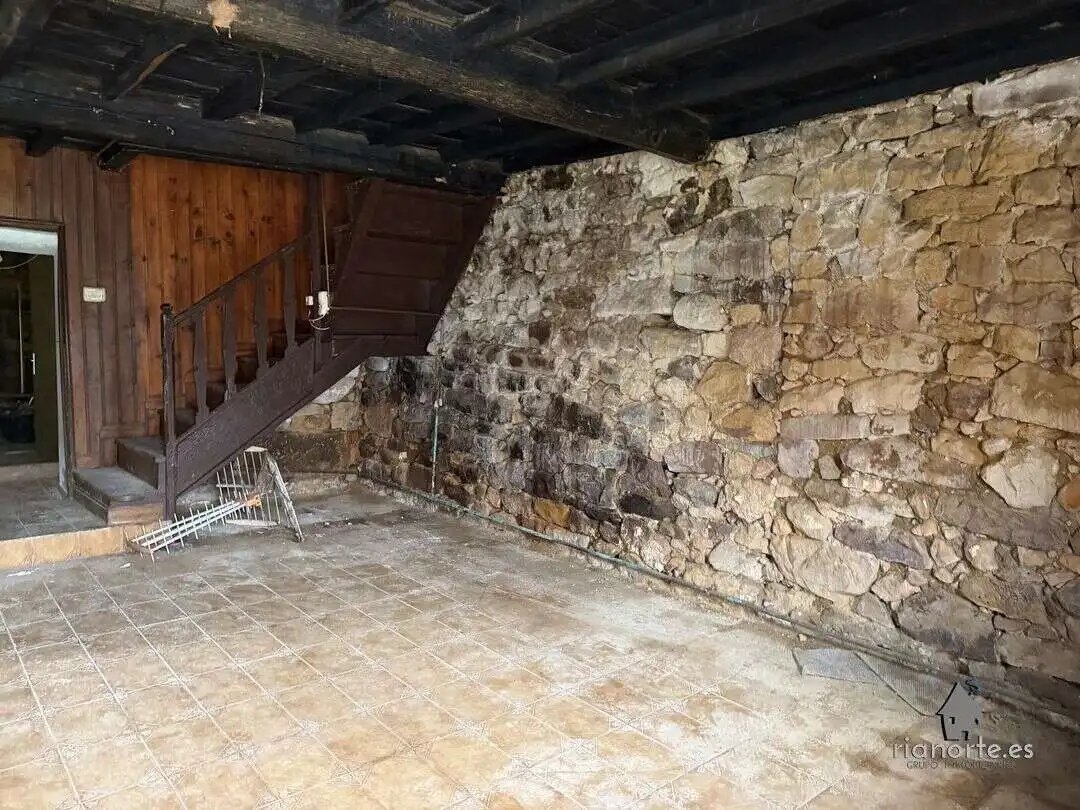 Casa adosada en venda en Villaviciosa amb Jardí privat