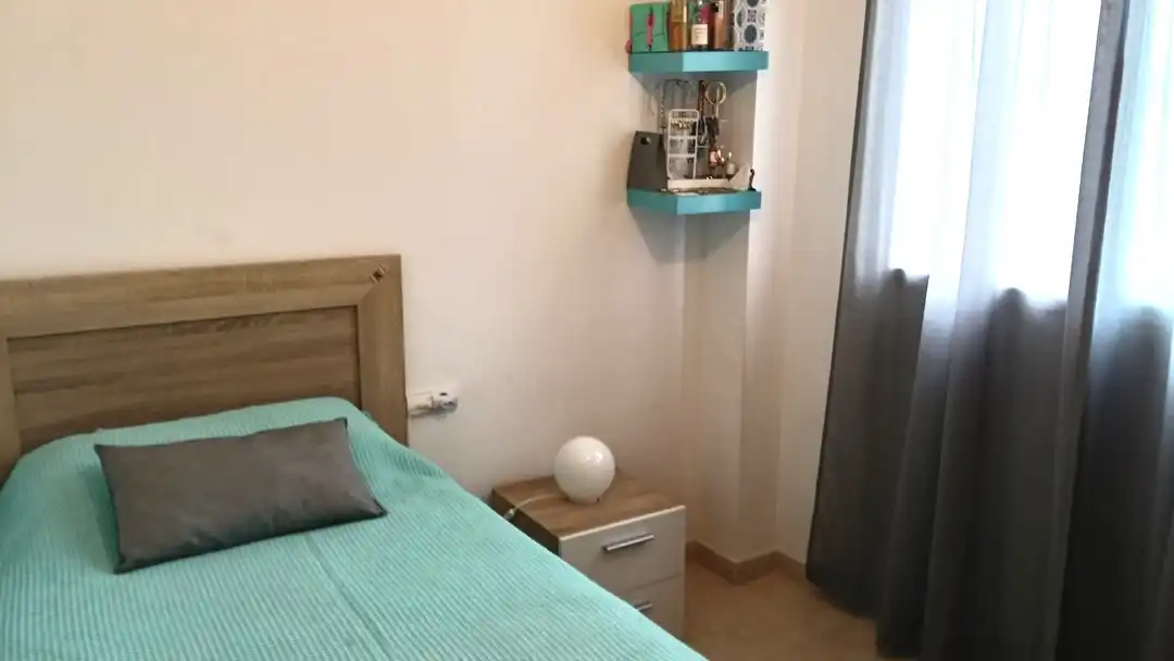 Habitación de Apartamento en venta en Xeraco con Terraza, Trastero y Amueblado