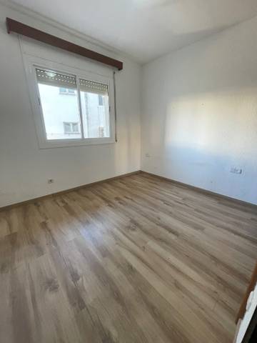 Piso en Alquiler en Sants-Badal
