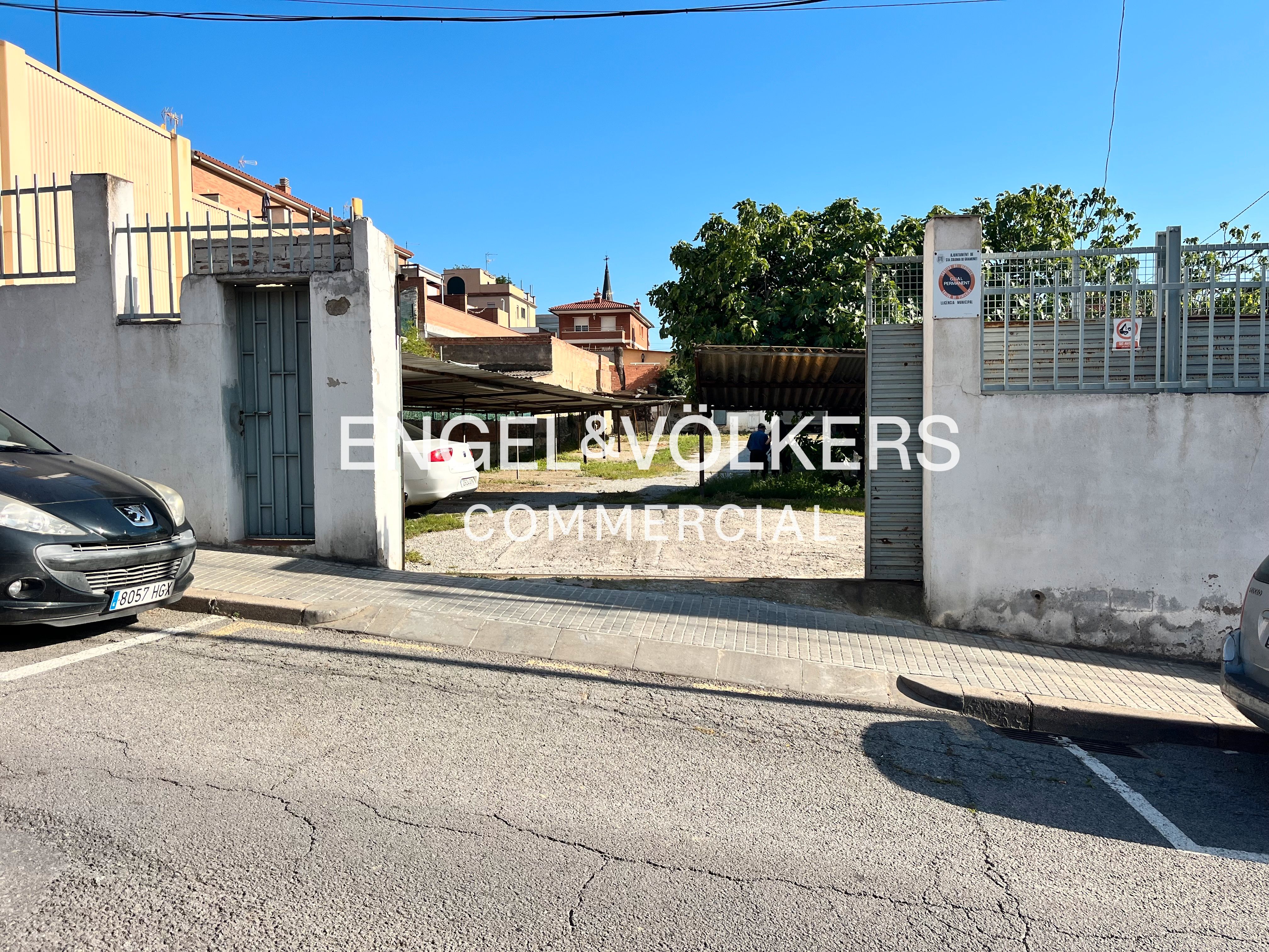 Exterior view of Residential for sale in Santa Coloma de Gramenet