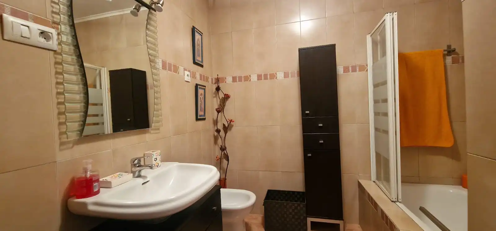 Bathroom of Flat for rent in Ferrol  with Furnished
