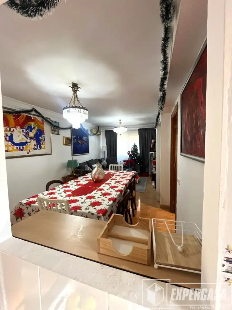 Dining room of Flat for sale in Valencia  with Air Conditioner