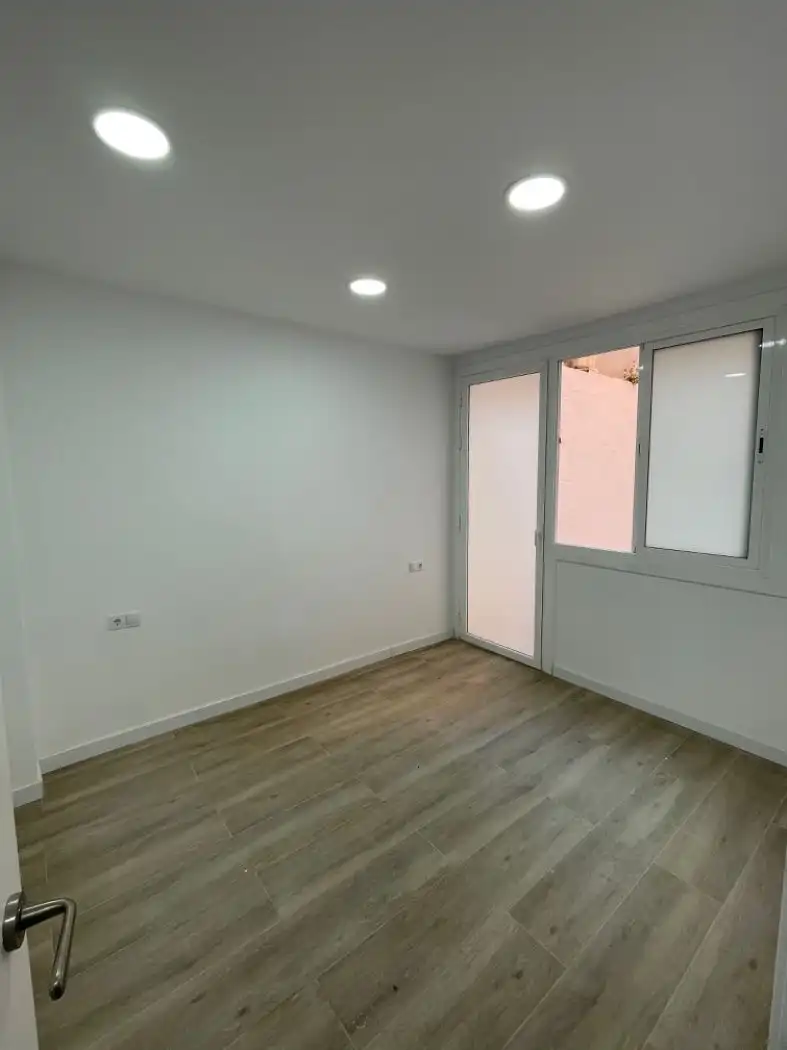 Ground floor for rent in Badalona  with Air Conditioner, Heating and Terrace