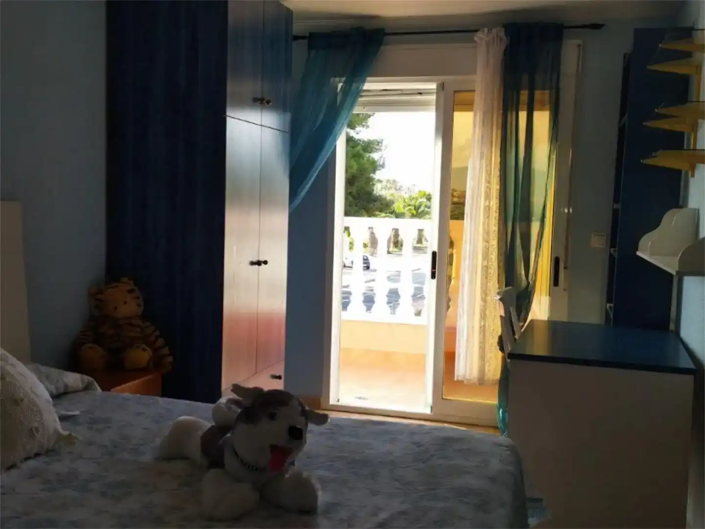 Dormitori de Casa o xalet per a compartir en Benferri amb Jardí privat, Piscina i Moblat