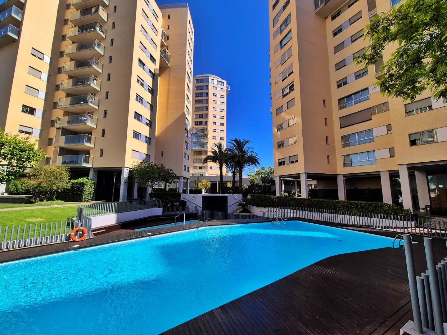 Piscina de Piso en venta en Valencia con Aire acondicionado, Terraza y Trastero