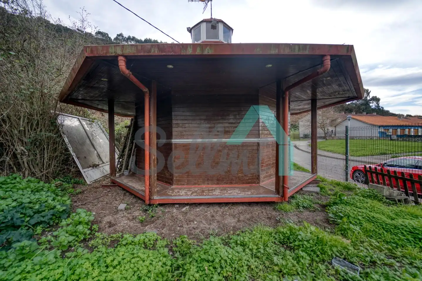 Vista exterior de Casa o xalet en venda en Soto del Barco amb Jardí privat