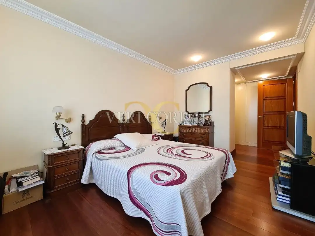 Bedroom of Flat for sale in Oviedo   with Heating, Terrace and Storage room