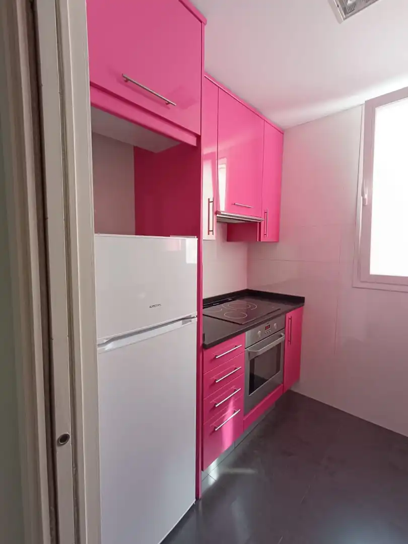 Kitchen of Flat for rent in Madrid  with Air Conditioner, Heating and Parquet flooring