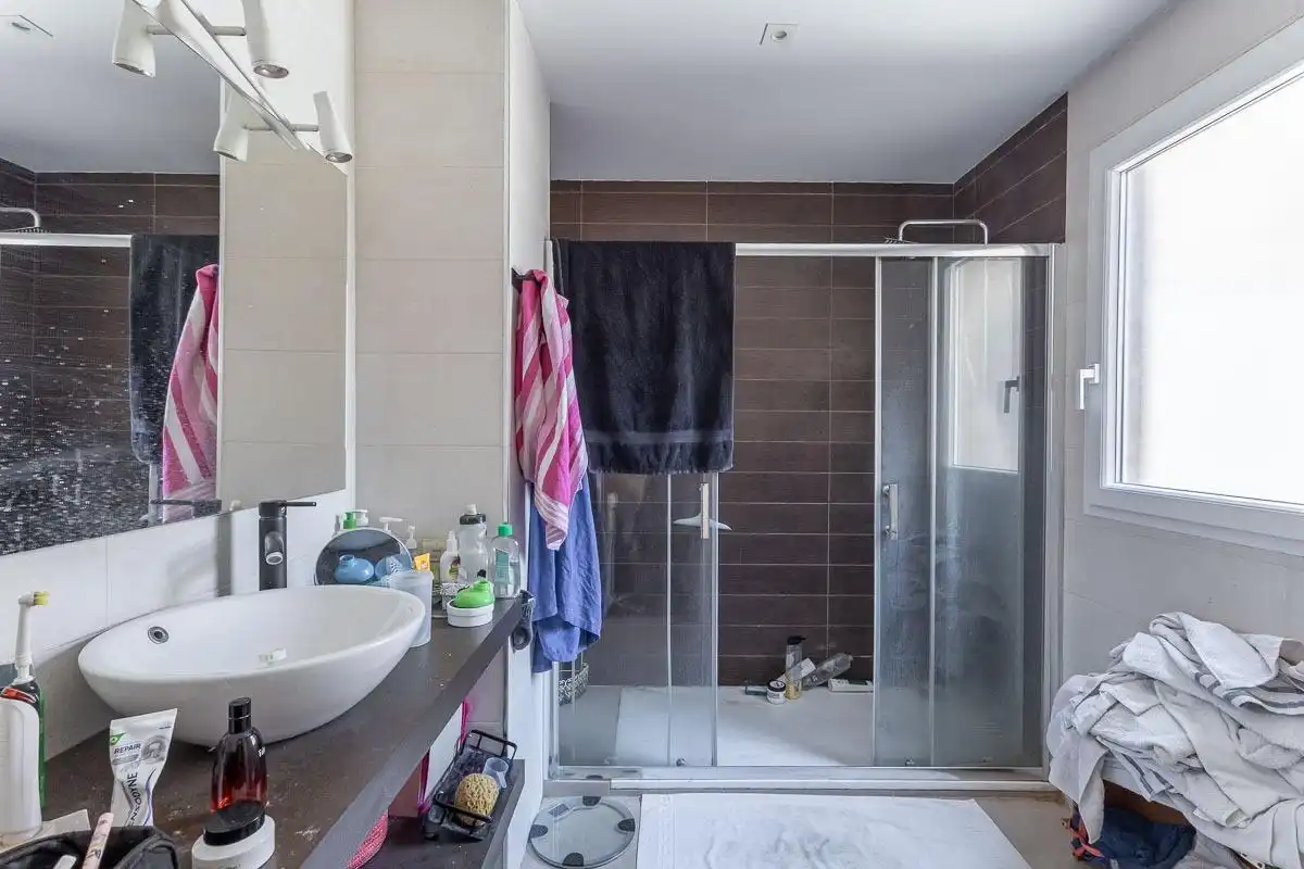 Bany de Àtic en venda en Granada amb Aire condicionat, Terrassa i Forn