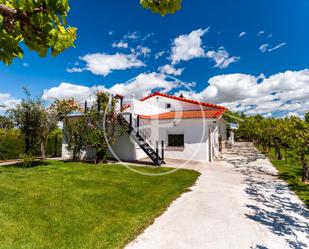 Vista exterior de Casa o xalet en venda en Fuente El Saz de Jarama amb Calefacció, Jardí privat i Terrassa