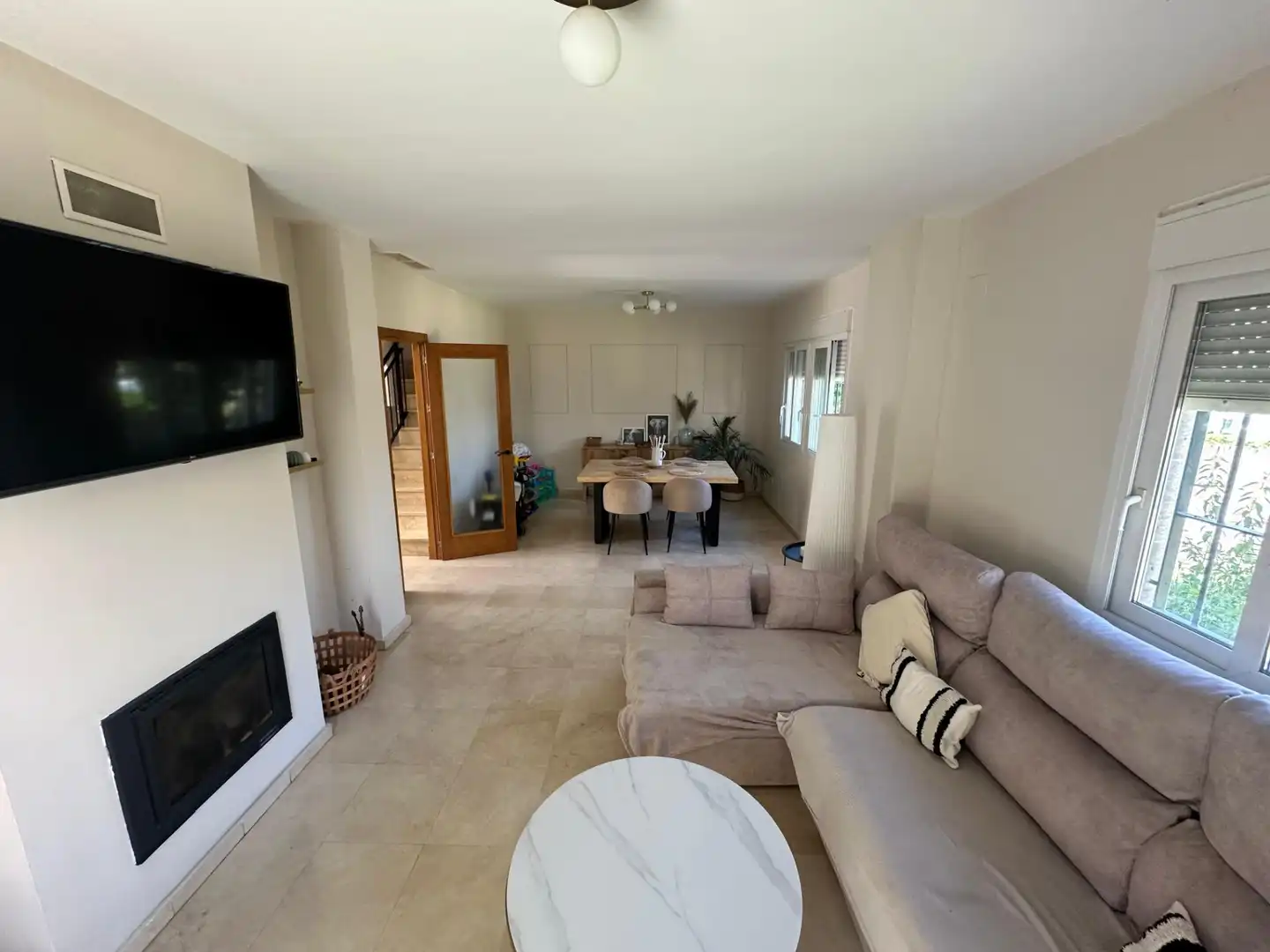 Living room of Detached homes for sale in Jerez de la Frontera  with Balcony and Community pool