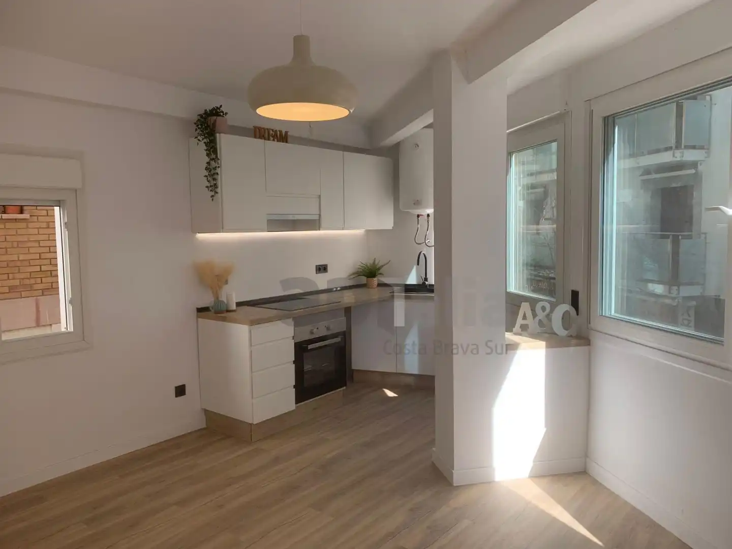 Cuina de Pis en venda en Lloret de Mar amb Parquet
