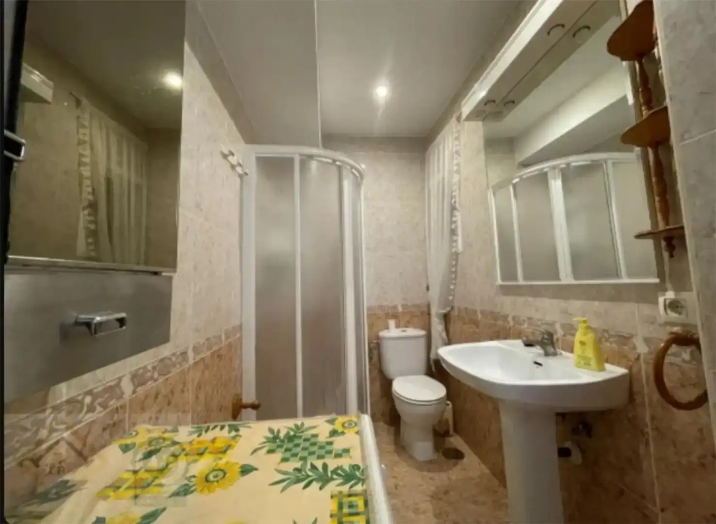Bathroom of Flat for sale in Benidorm  with Air Conditioner and Balcony