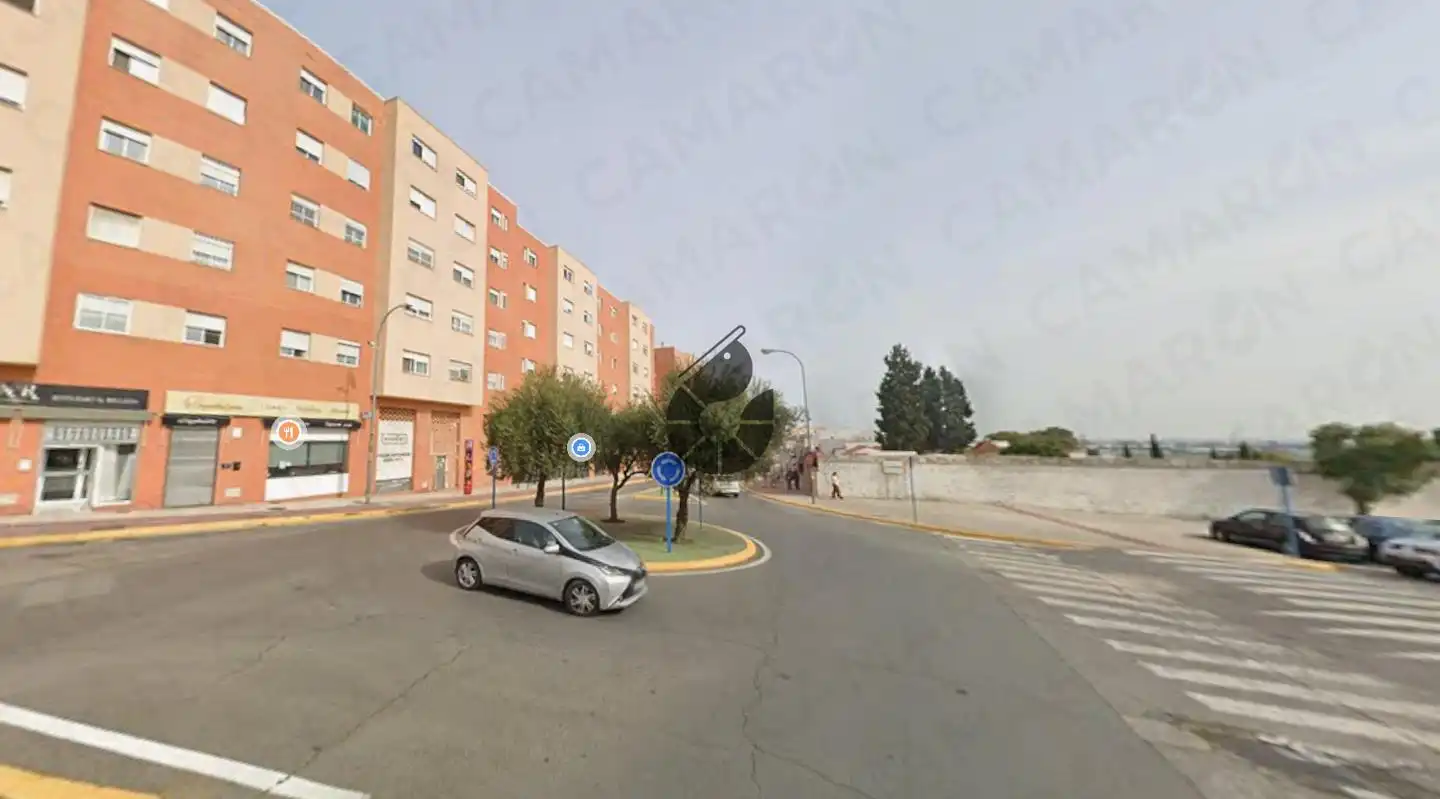 Adossat en venda a Lepanto