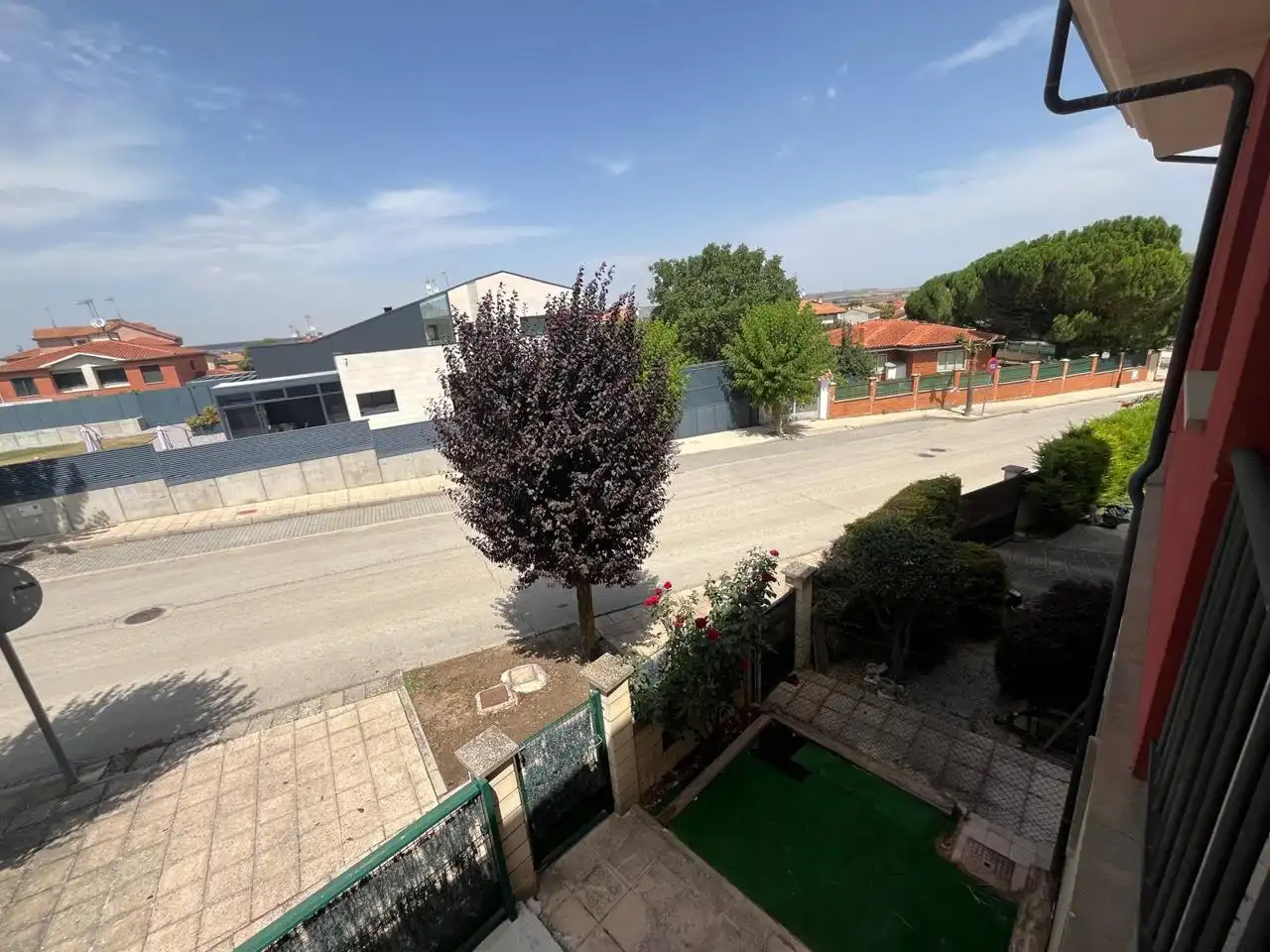 Vista exterior de Casa o chalet en venta en Cardeñajimeno con Calefacción, Jardín privado y Terraza