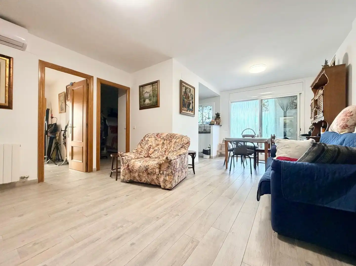Sala d'estar de Planta baixa en venda en Calafell amb Aire condicionat, Calefacció i Jardí privat