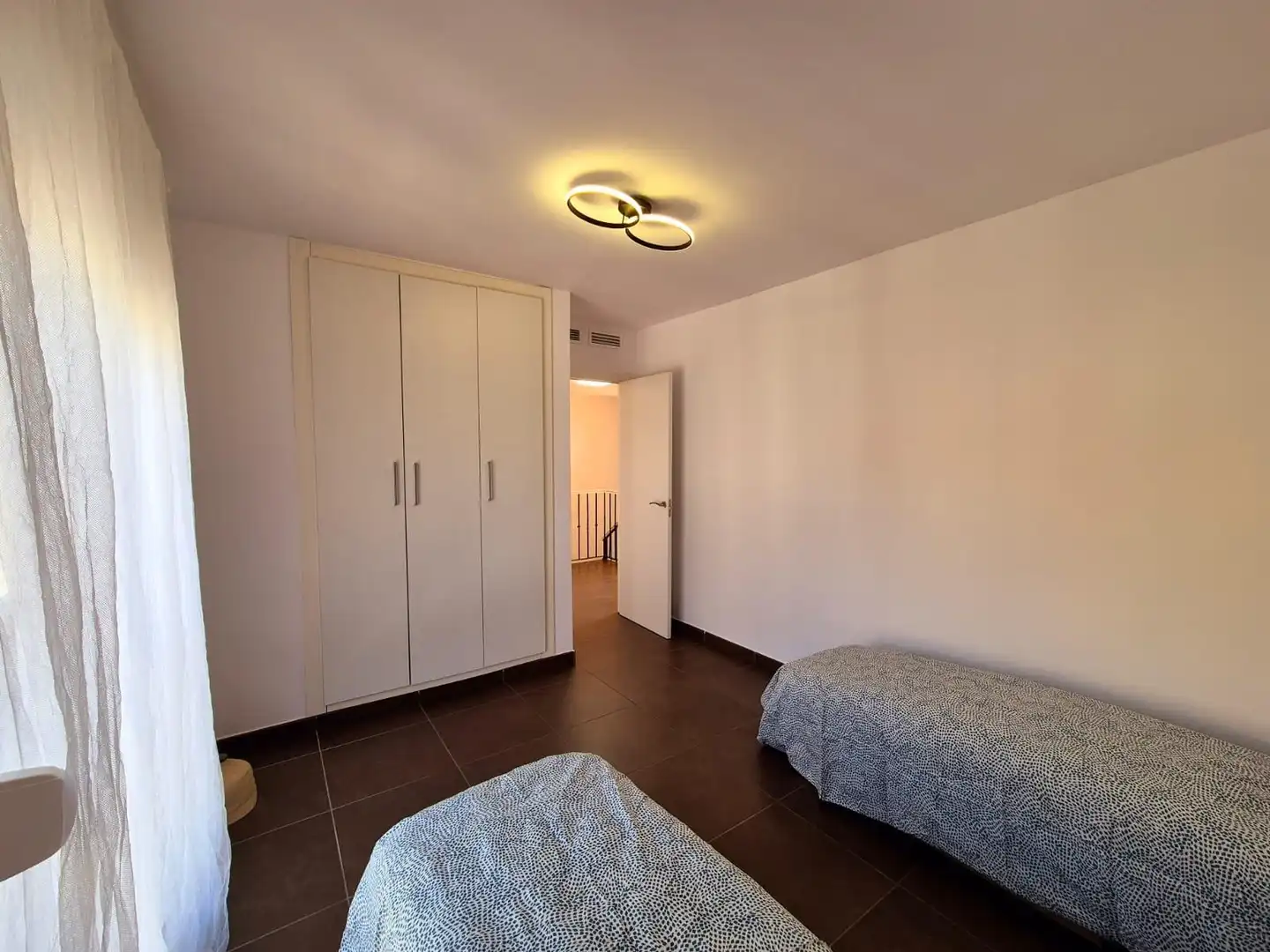 Habitación de Casa adosada en venta en Algeciras con Terraza y Balcón