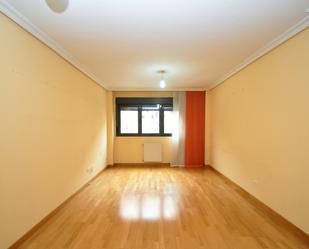 Flat to rent in  Madrid Capital  with Air Conditioner, Heating and Parquet flooring