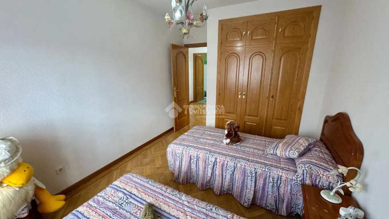 Casa pareada con piscina en venta en Iglesia - Estación, imagen 31