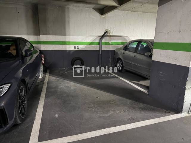 Garaje en Alquiler en de la Primavera de Praga en Media Legua