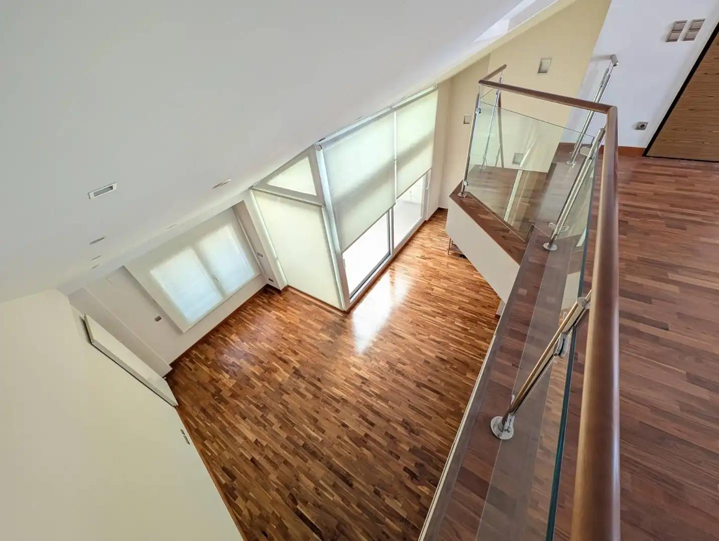 Àtic de lloguer en Alicante / Alacant amb Calefacció, Parquet i Terrassa