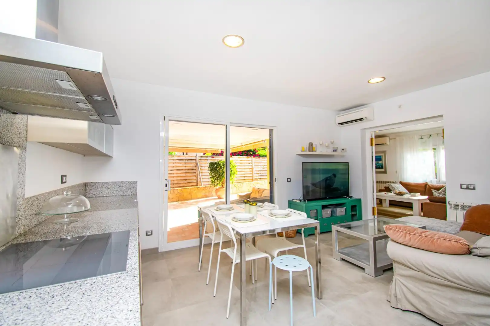 Garden of Houses for sale in Calvià  with Air Conditioner, Heating and Private garden