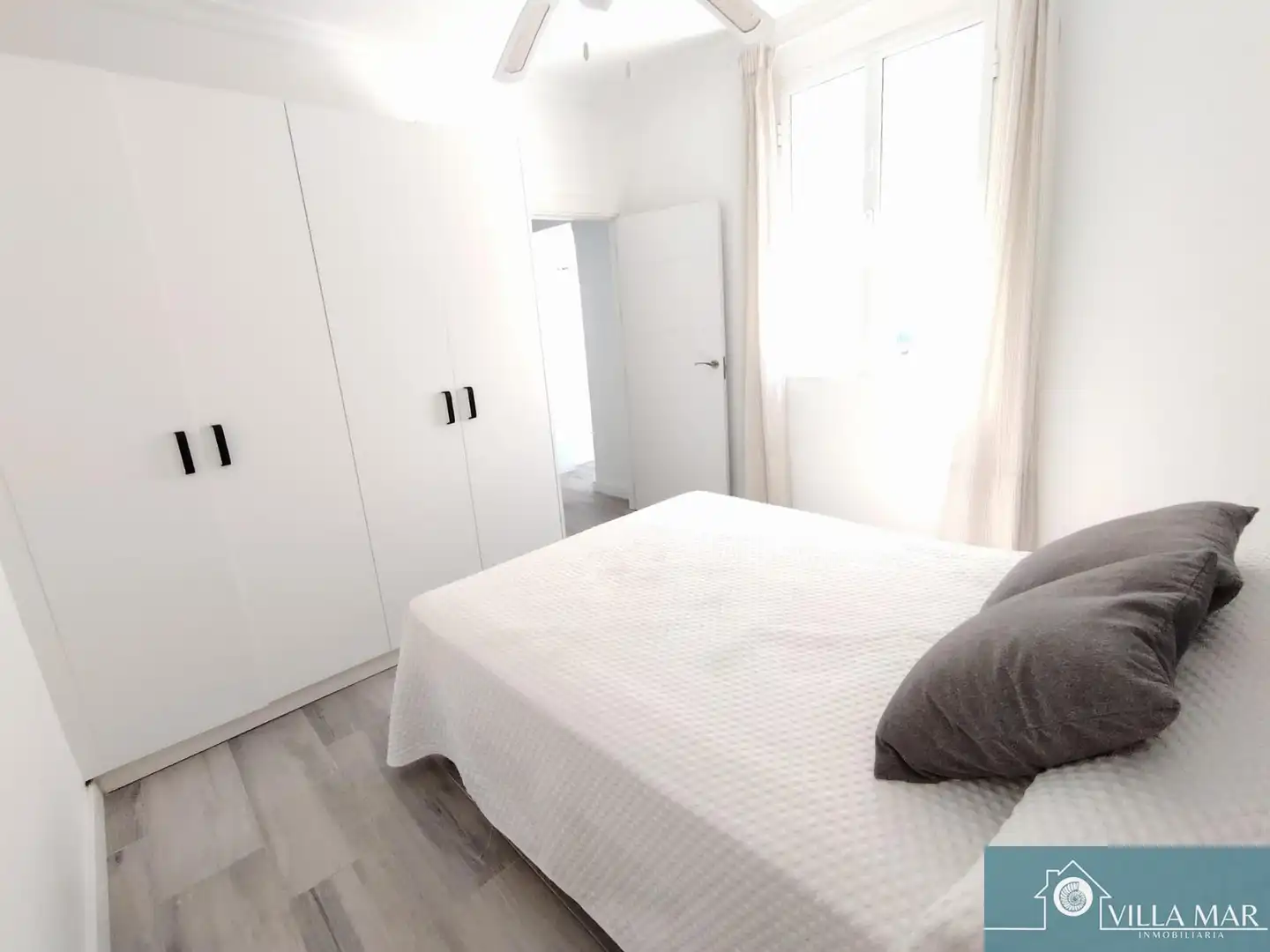 Bedroom of Flat for sale in Rota