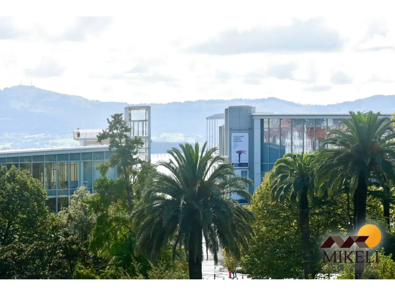 Vista exterior de Piso de alquiler en Santander con Aire acondicionado, Amueblado y Balcón
