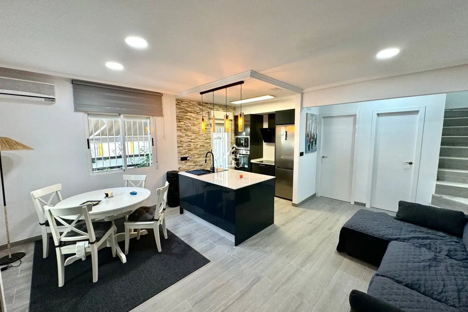 Cocina de Casa o chalet de alquiler en Torrevieja con Piscina
